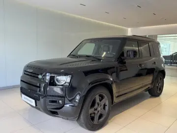 LAND ROVER Defender 110 D300 X-Dyn SE Black Pack AHK LED
