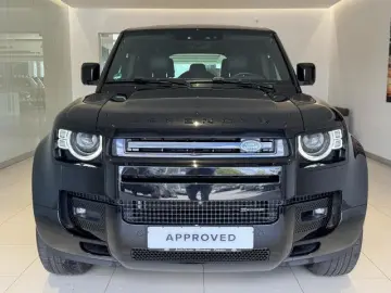 LAND ROVER Defender 110 D300 X-Dyn SE Black Pack AHK LED