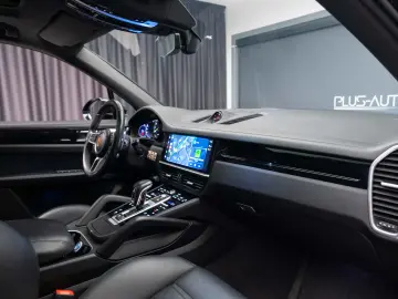 Porsche Cayenne E-Hybrid Platinum Edition 2023
