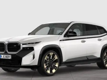 BMW XM 50e M Sport ACC AHK 360 KAM RFK NAVI LED DAB