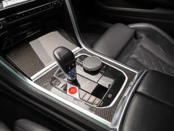 BMW M8 Competition xDrive 625 CP