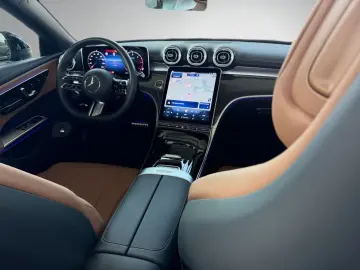 MERCEDES-BENZ CLE 220d Cabriolet AMG Artico Braun