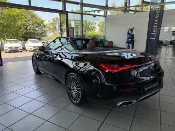 MERCEDES-BENZ CLE 220d Cabriolet AMG Artico Braun