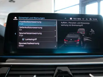 BMW 530e xDrive (G30) M Sport  A-LED GSD ACC Leder