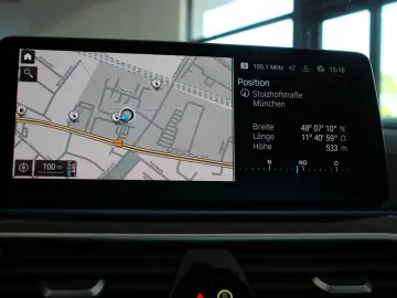 BMW 530e xDrive (G30) M Sport  A-LED GSD ACC Leder