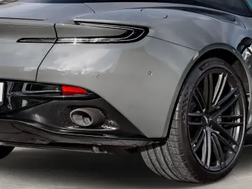 ASTON MARTIN DB12 China Grey Oxford Tan nur 10500km