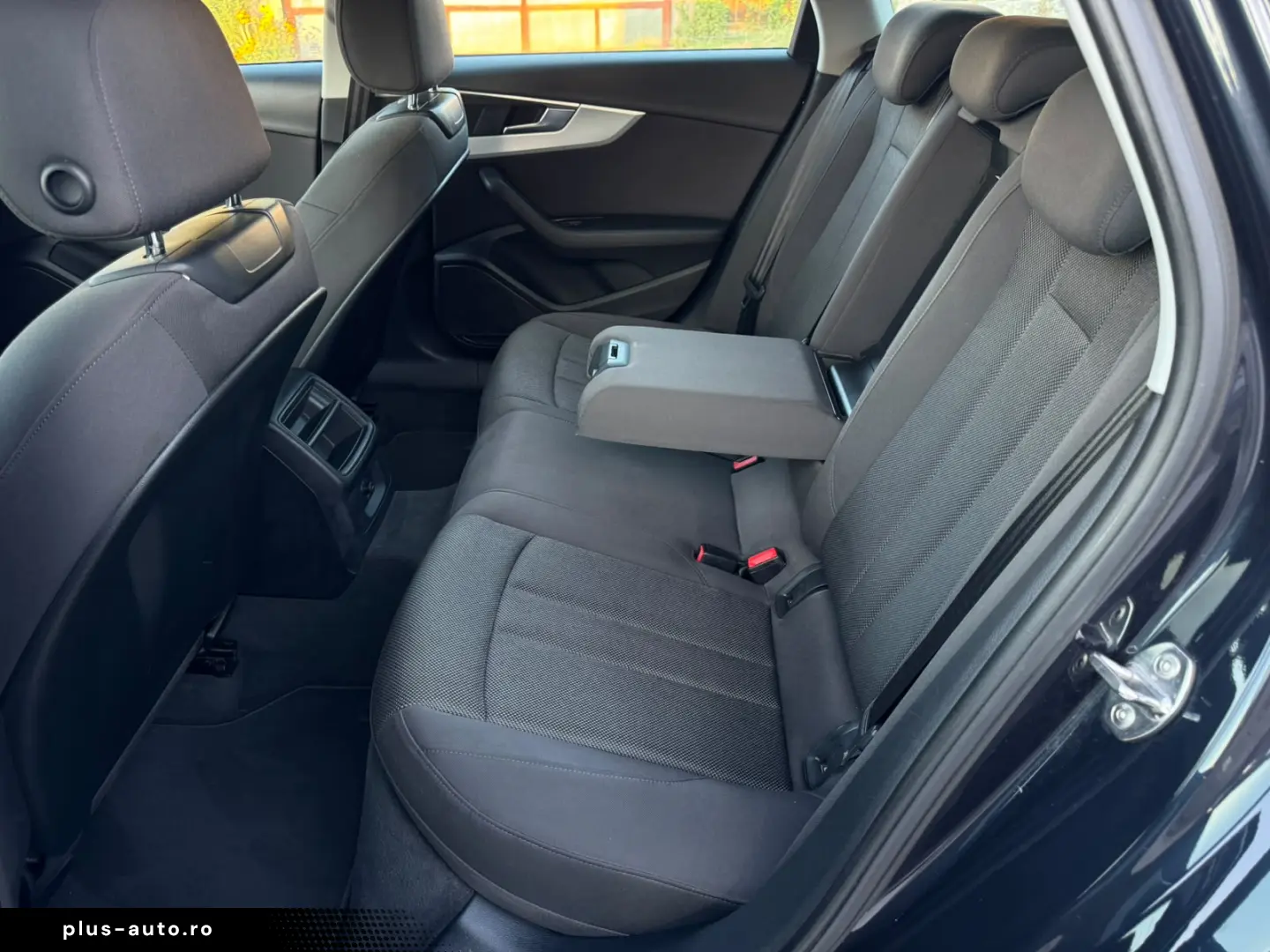 Audi A4 Avant 2017   2.0 Diesel   S-Tronic