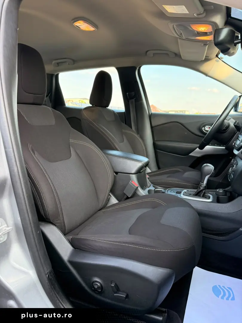 JEEP Cherokee 2018 — imagine 10