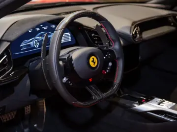 FERRARI 12Cilindri