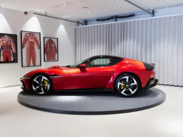 FERRARI 12Cilindri