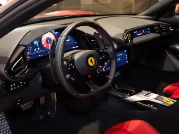 FERRARI 12Cilindri