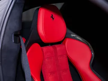 FERRARI 12Cilindri