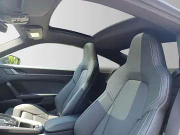 PORSCHE 911 Carrera S