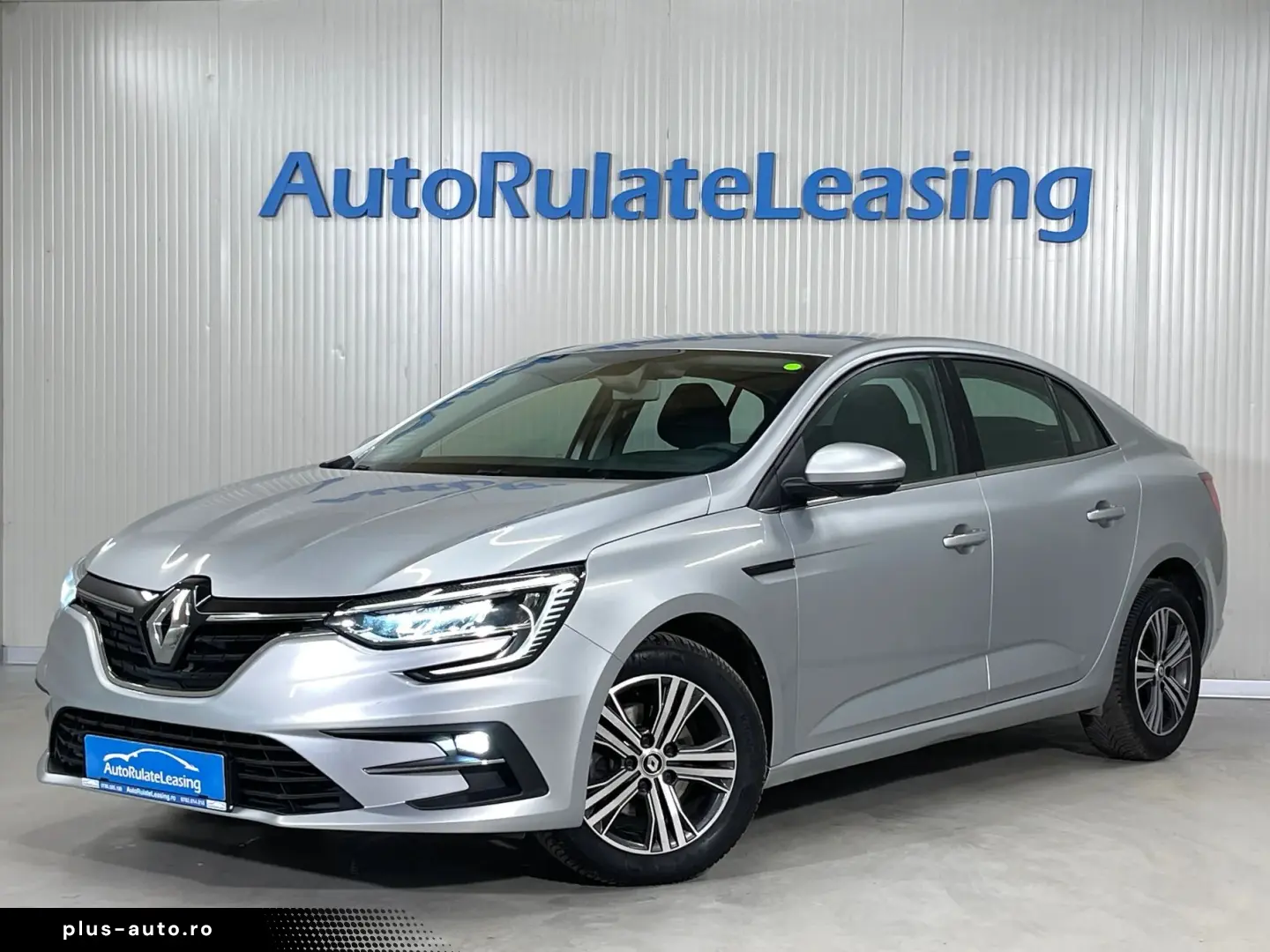 RENAULT Megane 2023