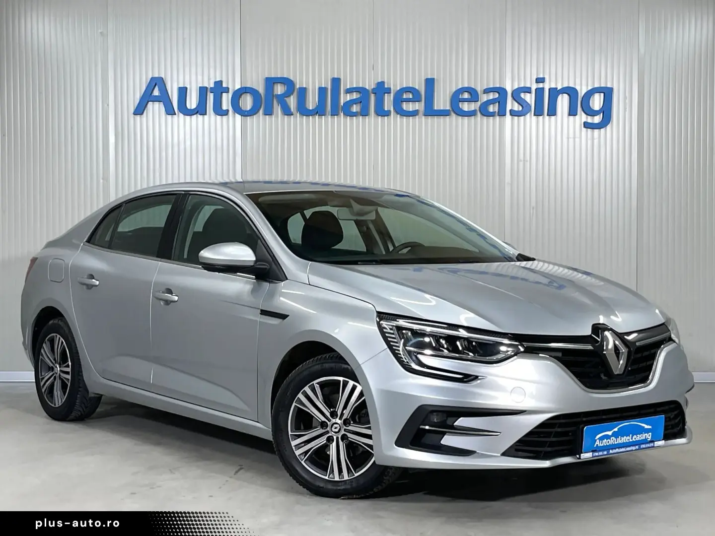 RENAULT Megane 2023 — imagine 2