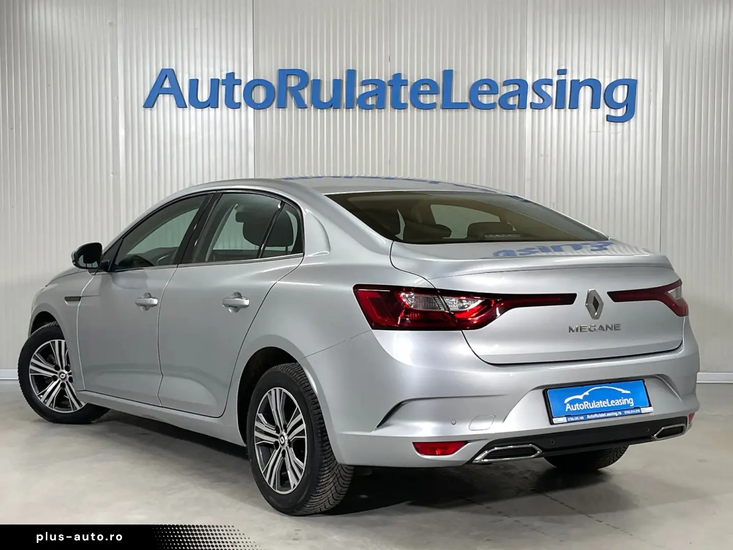 RENAULT Megane 2023 — imagine 4