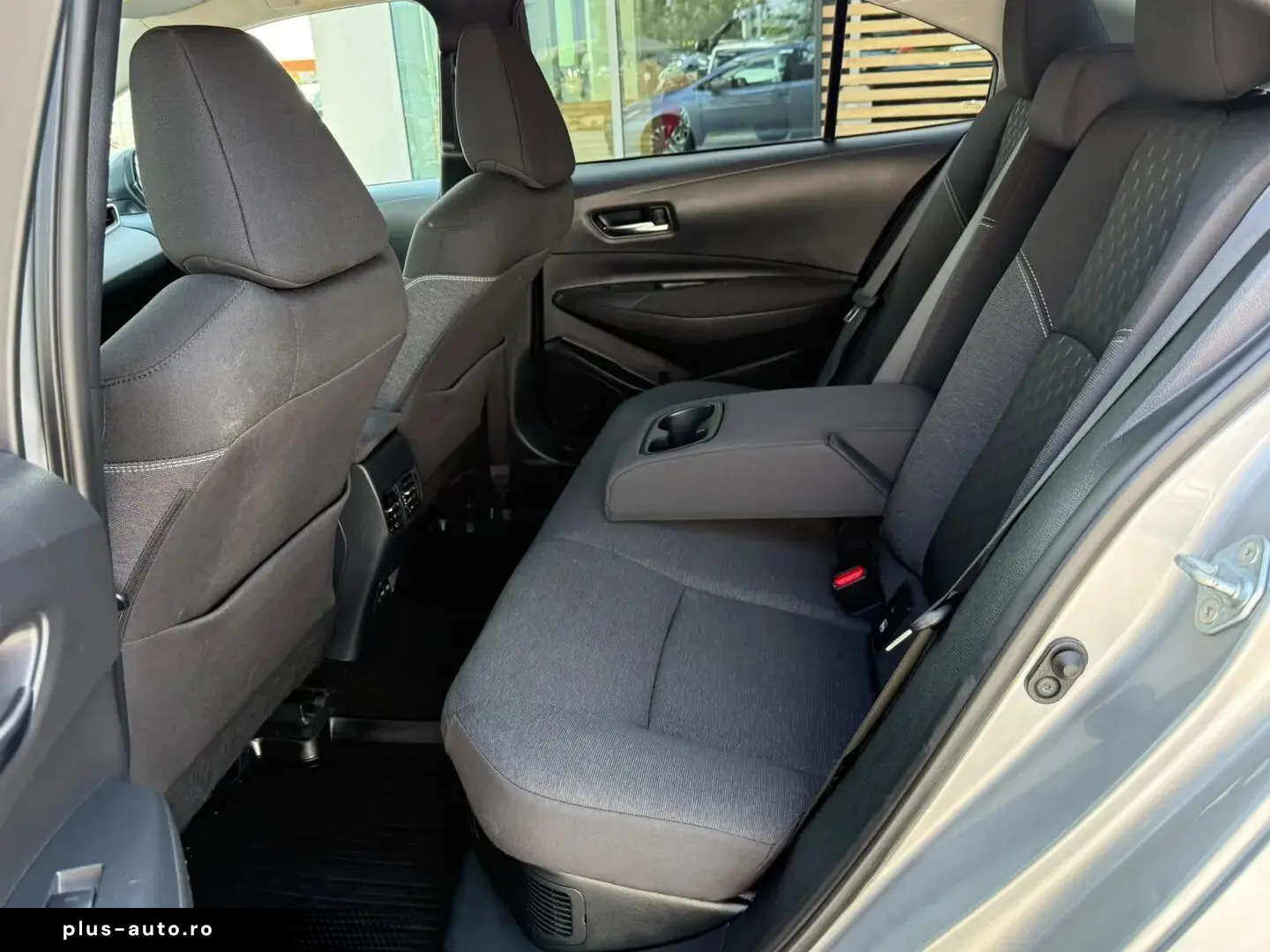 Toyota Corolla Dynamic 1.8 Hybrid 140 Cp
