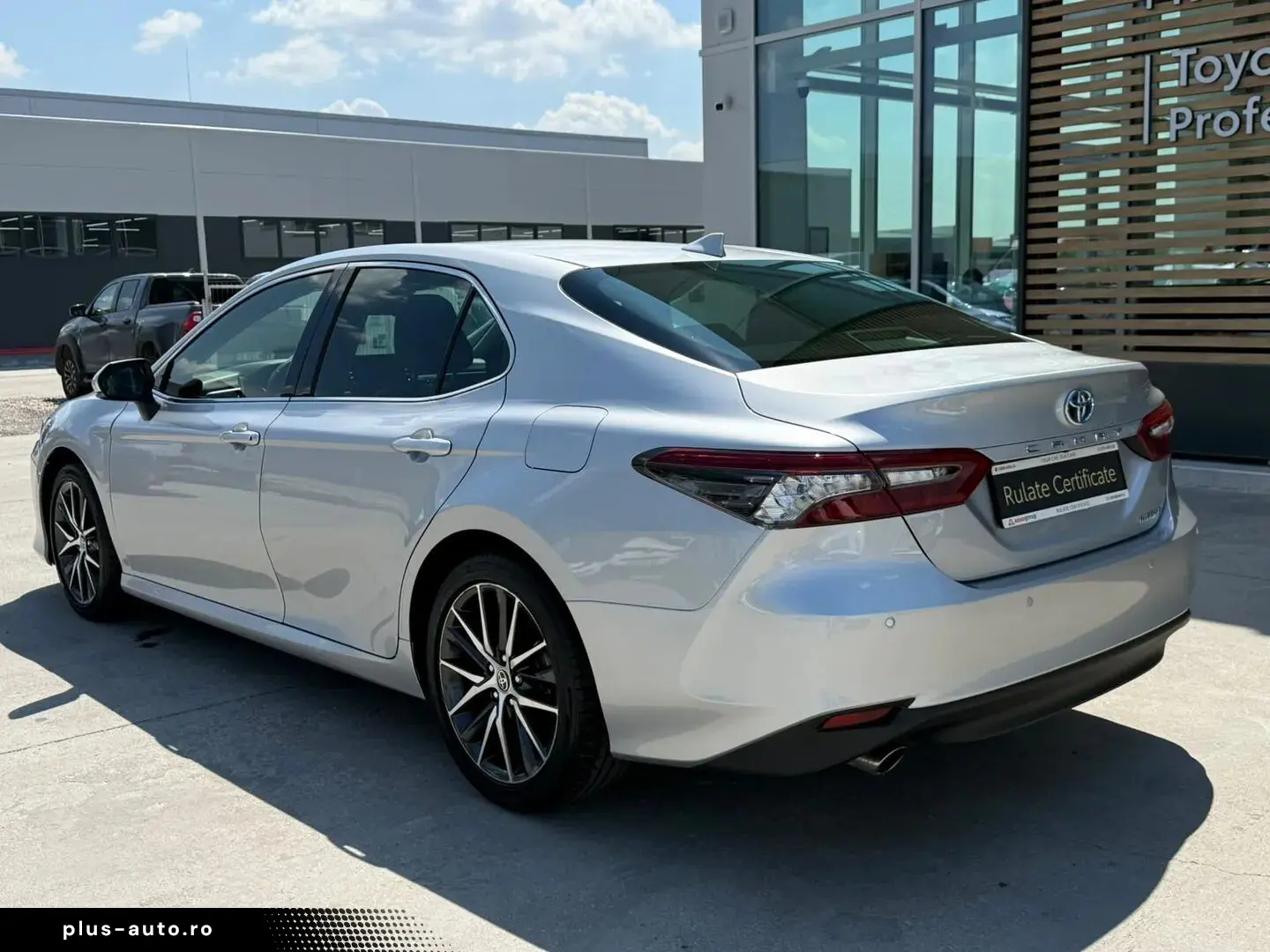 Toyota Camry Dynamic 2.5 Hybrid 218 Cp