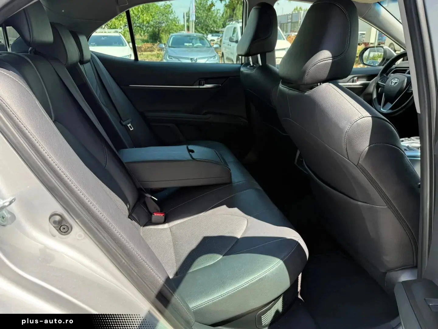 Toyota Camry Dynamic 2.5 Hybrid 218 Cp
