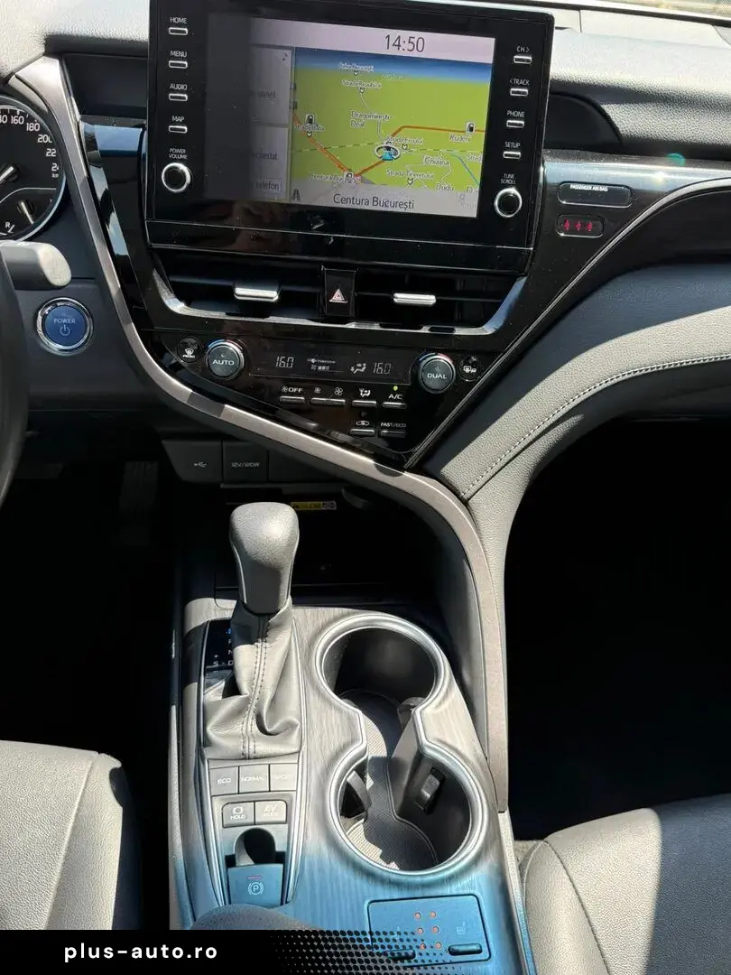Toyota Camry Dynamic 2.5 Hybrid 218 Cp