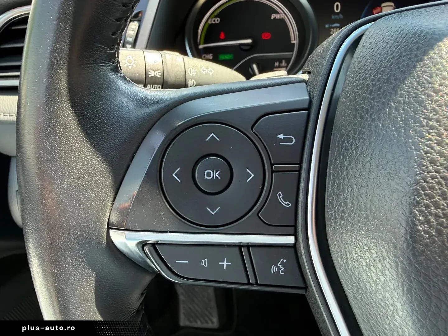 Toyota Camry Dynamic 2.5 Hybrid 218 Cp
