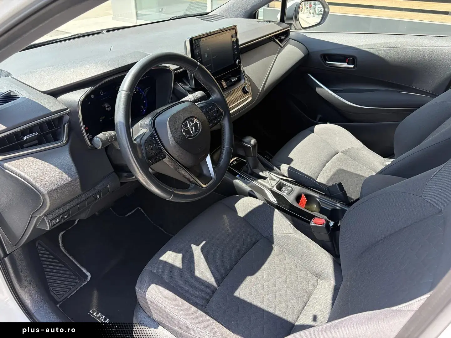 Toyota Corolla Hatchback 1.8 Hybrid Dynamic Hsd E-CVT