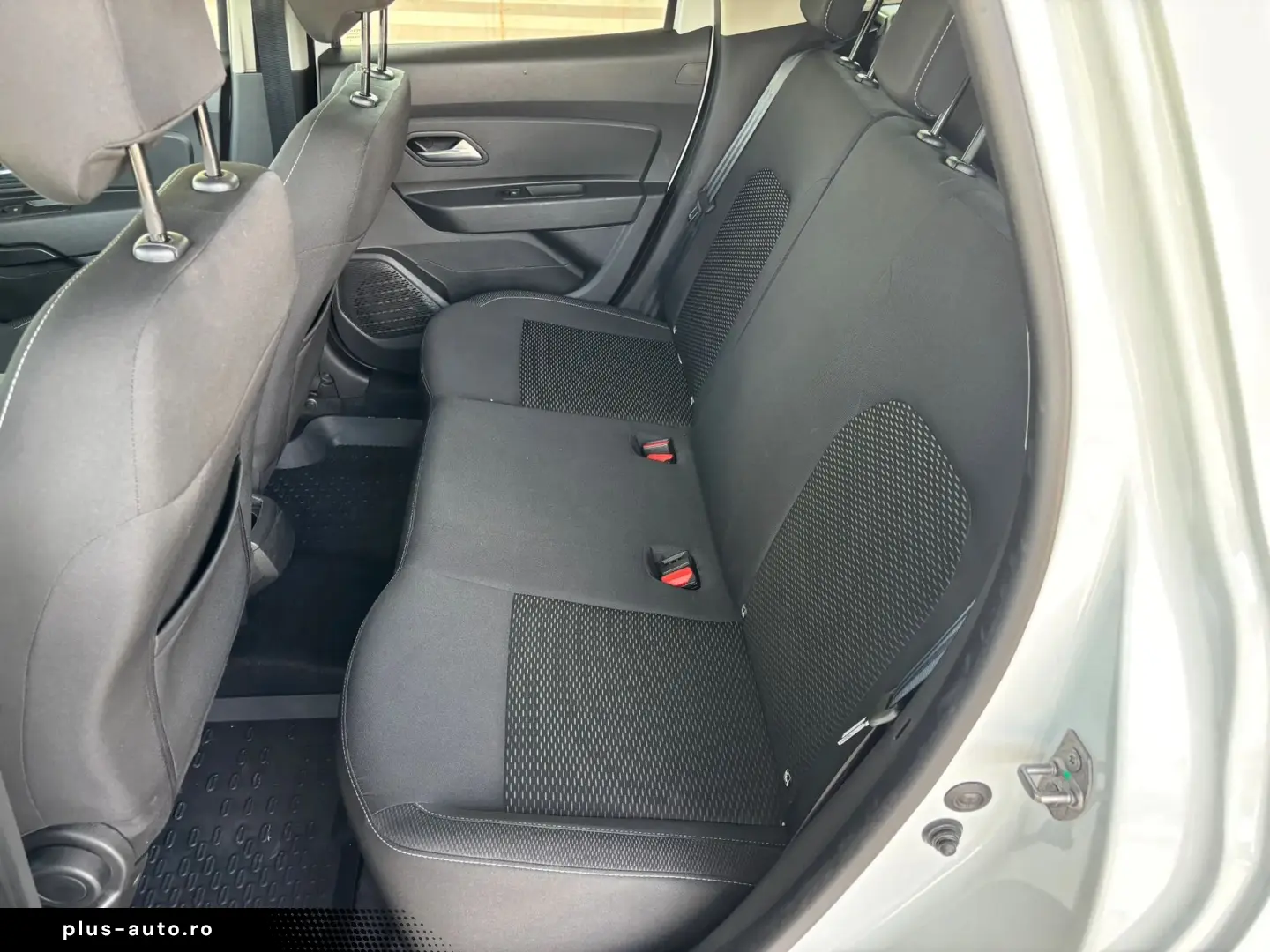 DACIA Duster 2021 — imagine 29