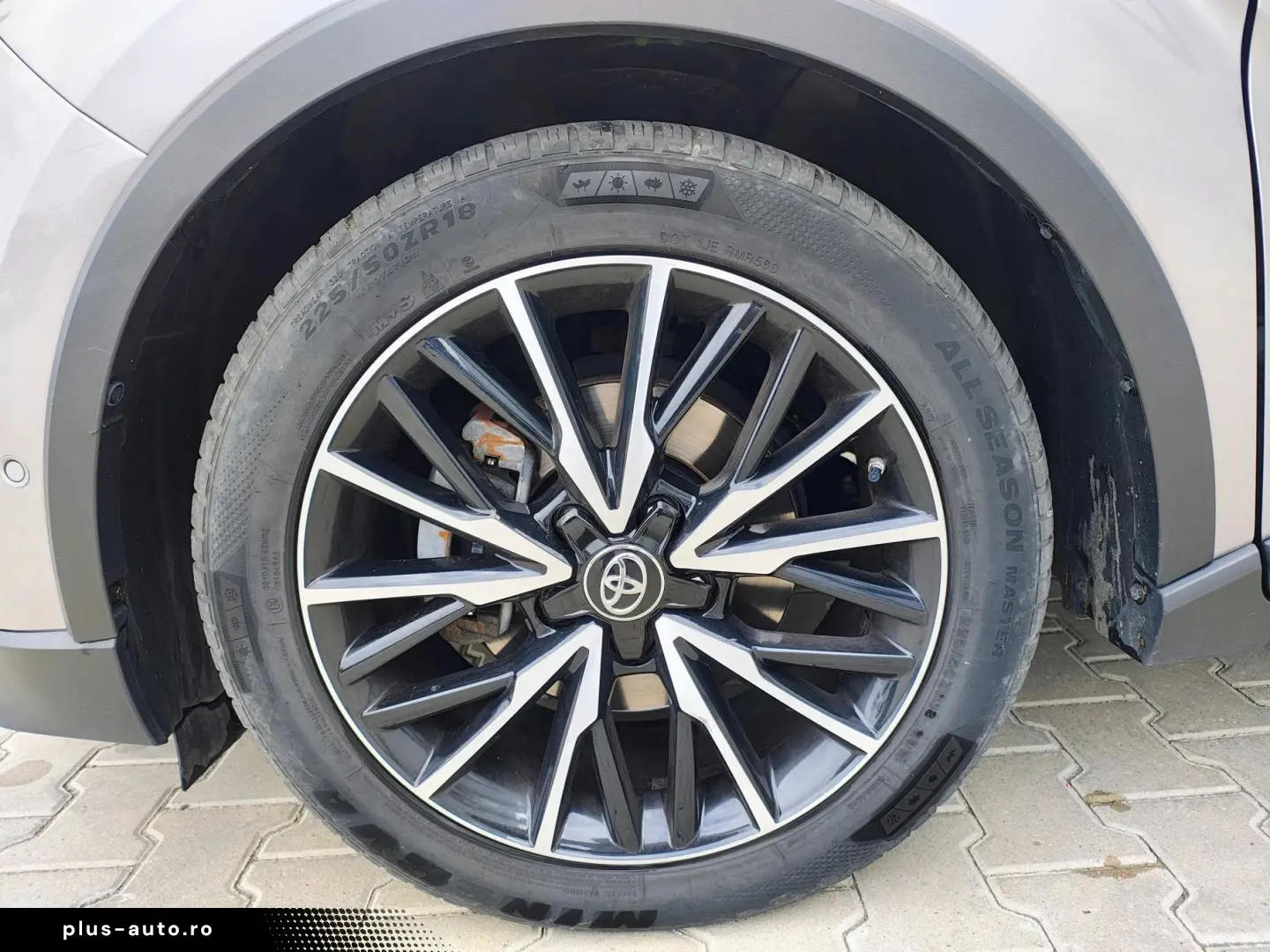 Toyota C-HR C-lassy 1.8 HEV