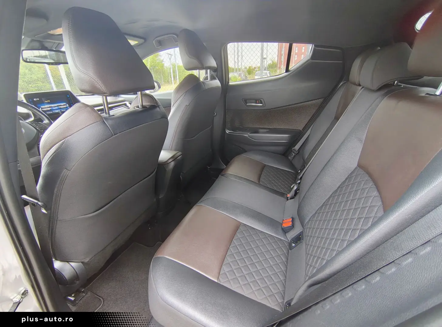 Toyota C-HR C-lassy 1.8 HEV
