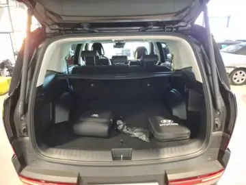Hyundai SANTA FE Signature PHEV 4WD 5-Seater
