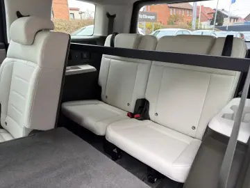 Hyundai SANTA FE 1.6 T-GDI PHEV SIGNATURE COMF. 7 Sts