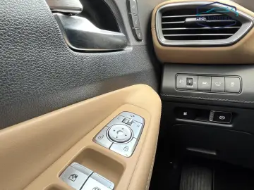 Hyundai SANTA FE Plug-in-Hybrid 1.6 T-GDi 4WD