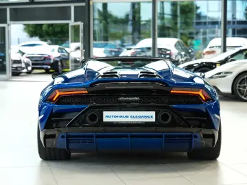 LAMBORGHINI Huracán EVO Spyder STYLE-PACK. SENSONUM LIFT 1.H