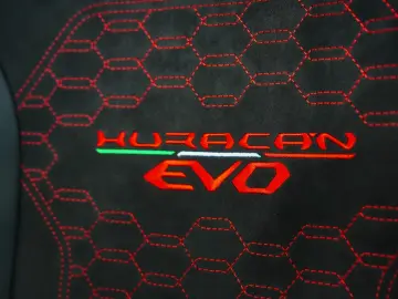 LAMBORGHINI Huracán EVO Spyder STYLE-PACK. SENSONUM LIFT 1.H