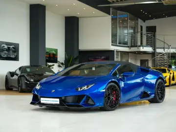 LAMBORGHINI Huracán EVO Spyder STYLE-PACK. SENSONUM LIFT 1.H