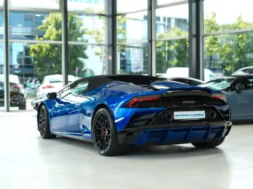 LAMBORGHINI Huracán EVO Spyder STYLE-PACK. SENSONUM LIFT 1.H