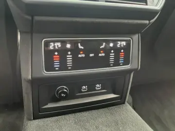 LAMBORGHINI Urus 4.0 V8 PHEV SE B&O PANO ANIMA MASSAGE 23