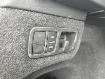 LAMBORGHINI Urus 4.0 V8 PHEV SE B&O PANO ANIMA MASSAGE 23