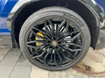 LAMBORGHINI Urus 4.0 V8 PHEV SE B&O PANO ANIMA MASSAGE 23