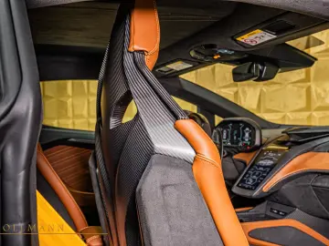 Lamborghini Revuelto   CARBON   PASSANGER DISPLAY