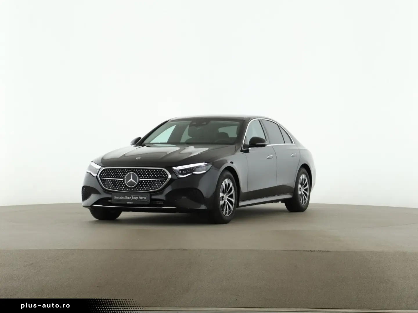 MERCEDES-BENZ E 220 d Avantgarde HUD Burmester 4D Memory 360