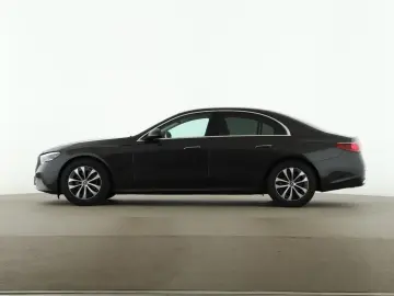 MERCEDES-BENZ E 220 d Avantgarde HUD Burmester 4D Memory 360
