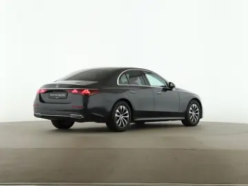 MERCEDES-BENZ E 220 d Avantgarde HUD Burmester 4D Memory 360
