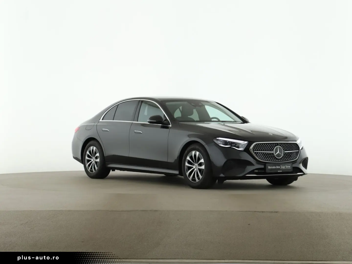 MERCEDES-BENZ E 220 d Avantgarde HUD Burmester 4D Memory 360
