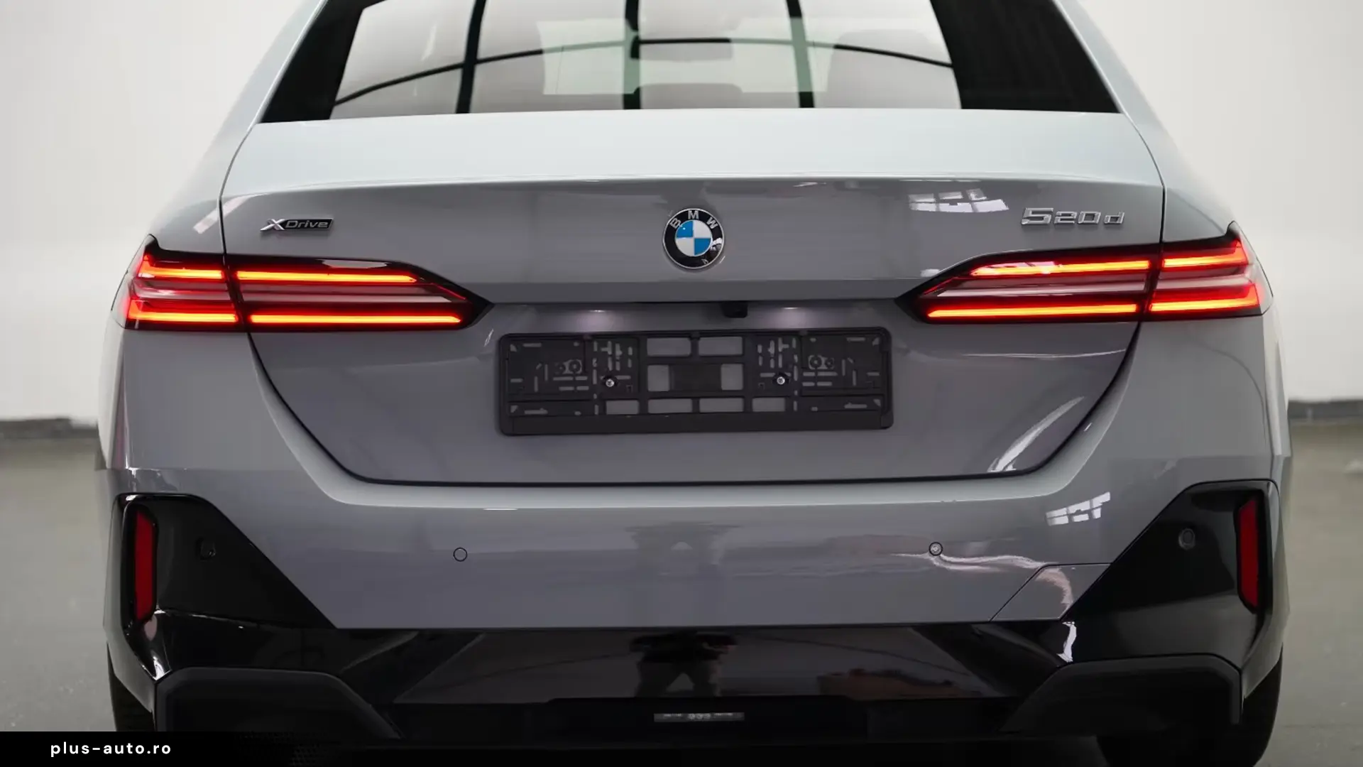 BMW 520d xDrive M Sport ICONIC CARBON   Finanțare Leasing