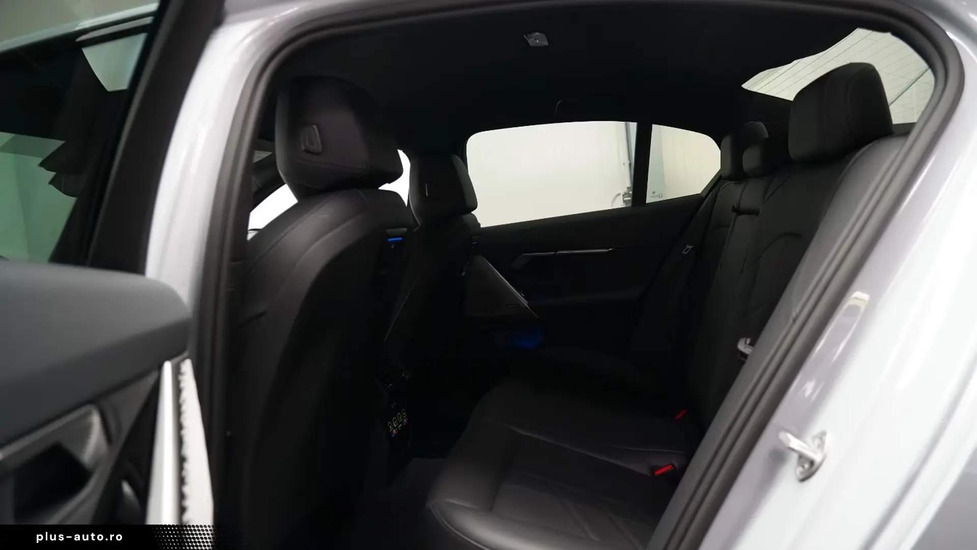 BMW 520d xDrive M Sport ICONIC CARBON   Finanțare Leasing