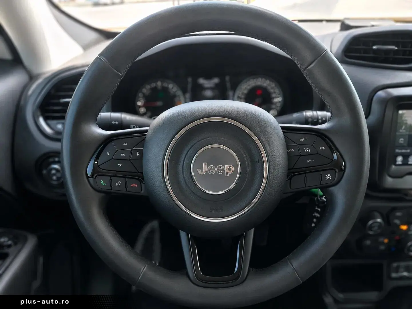 Jeep Renegade 1.6 M-Jet 4x2 Night Eagle