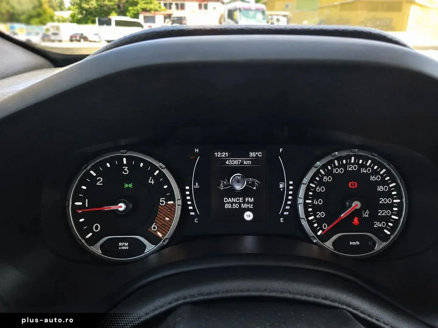 Jeep Renegade 1.6 M-Jet 4x2 Night Eagle