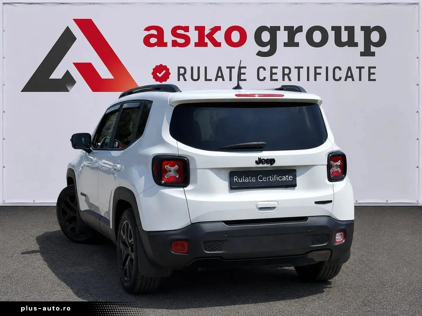 Jeep Renegade 1.6 M-Jet 4x2 Night Eagle
