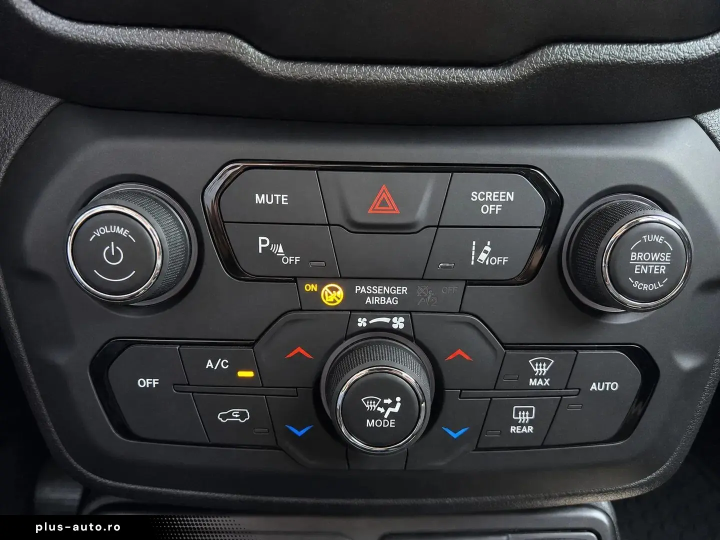 Jeep Renegade 1.6 M-Jet 4x2 Night Eagle